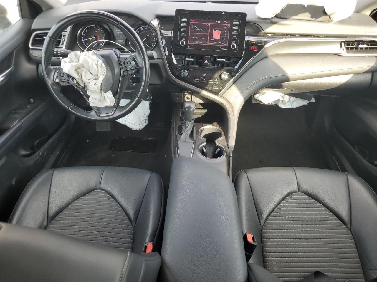 2021 Toyota Camry VIN 4T1G11AKXMU599551 Copart auction photo, front end / minor dent/scratches damage thumbnail 8