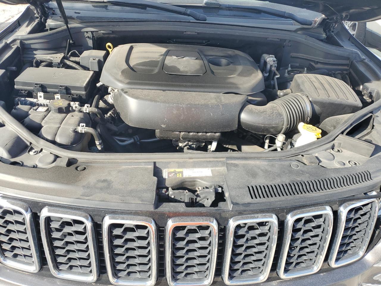 2018 Jeep Grand Cherokee VIN 1C4RJFBG7JC251888 Copart auction photo, all over damage thumbnail 12