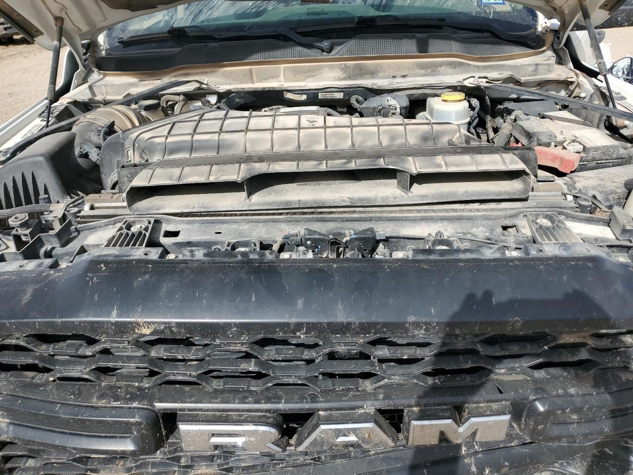 2019 RAM 2500 VIN 3C6UR5CL6KG613126 Copart auction photo, front end / minor dent/scratches damage thumbnail 11