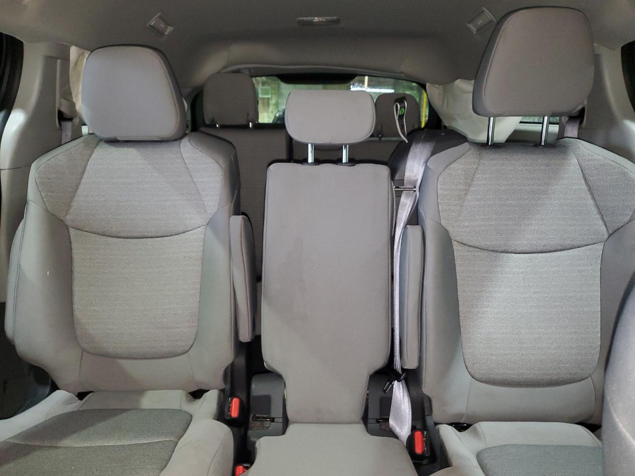 2022 Toyota Sienna VIN 5TDKRKEC3NS102393 Copart auction photo, front end / mechanical damage thumbnail 10