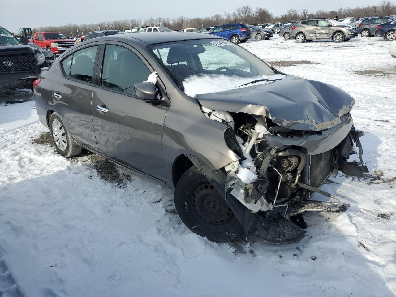 2016 Nissan Versa VIN 3N1CN7AP6GL824183 Copart auction photo, front end / minor dent/scratches damage thumbnail 4