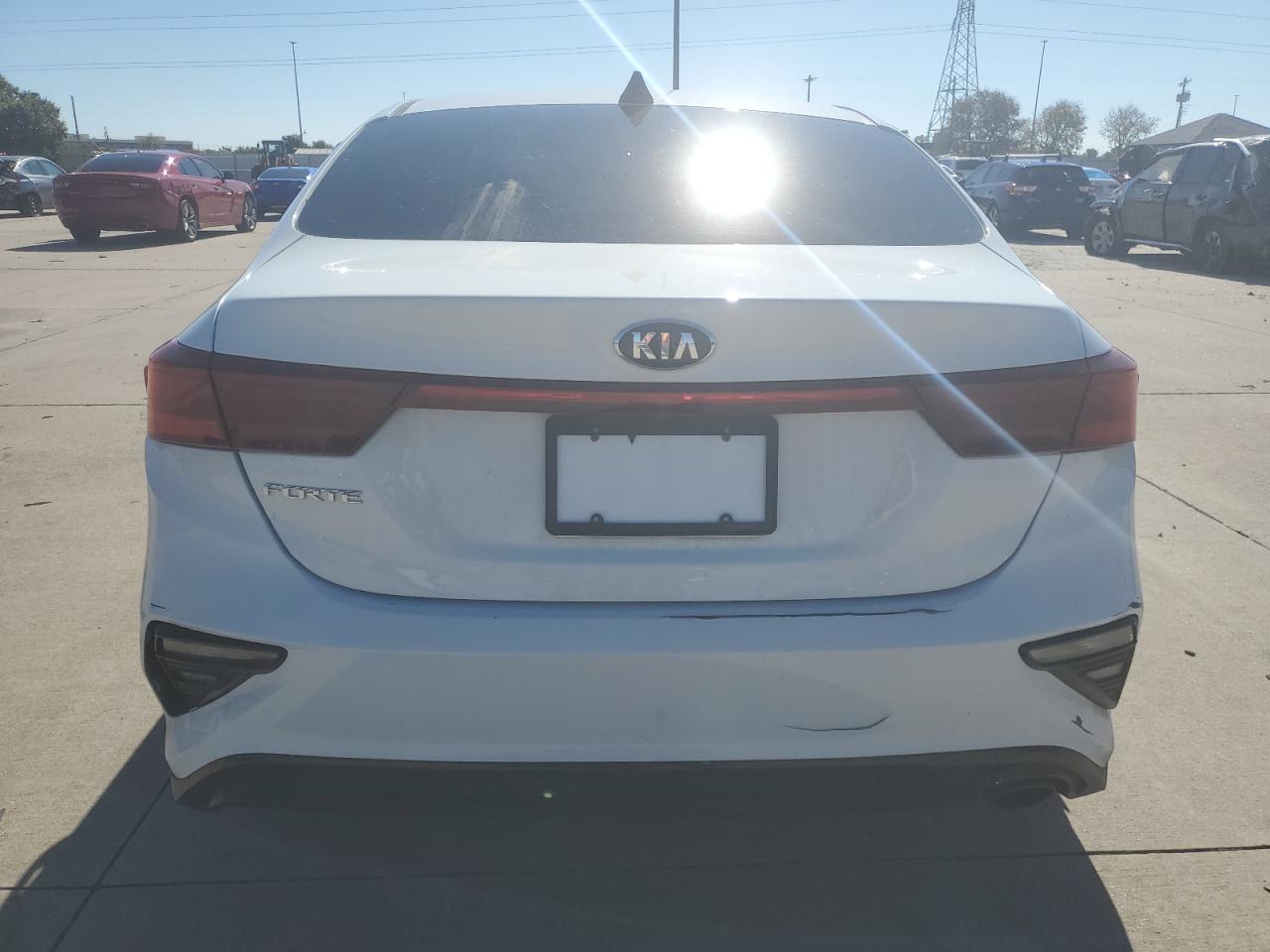 2020 KIA Forte VIN 3KPF24AD4LE207550 Copart auction photo, all over / undercarriage damage thumbnail 6