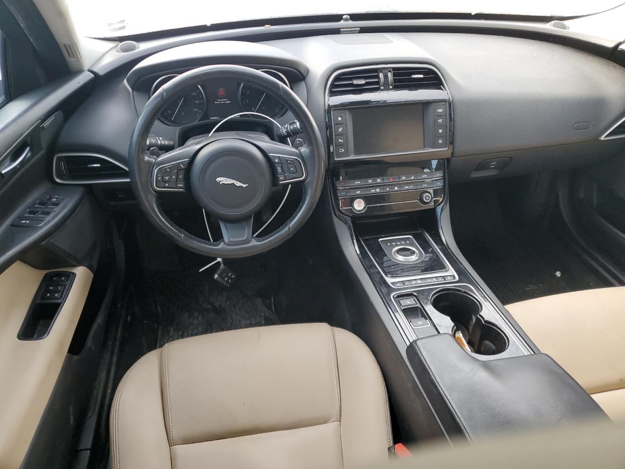 2017 Jaguar XE VIN SAJAJ4BV4HA975304 Copart auction photo, front end damage thumbnail 8