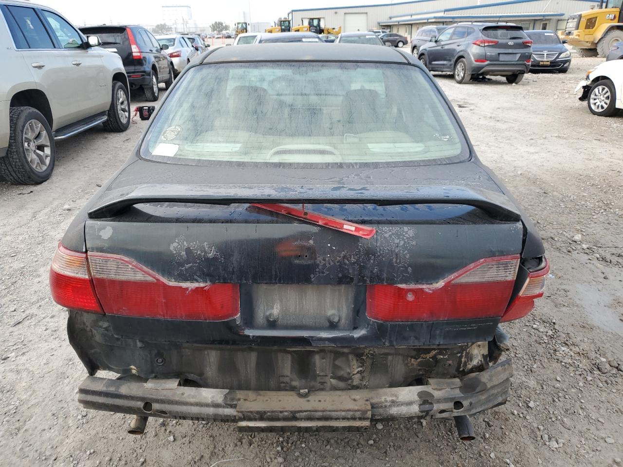 1999 Honda Accord VIN 1HGCG165XXA067986 Copart auction photo, side / all over damage thumbnail 6