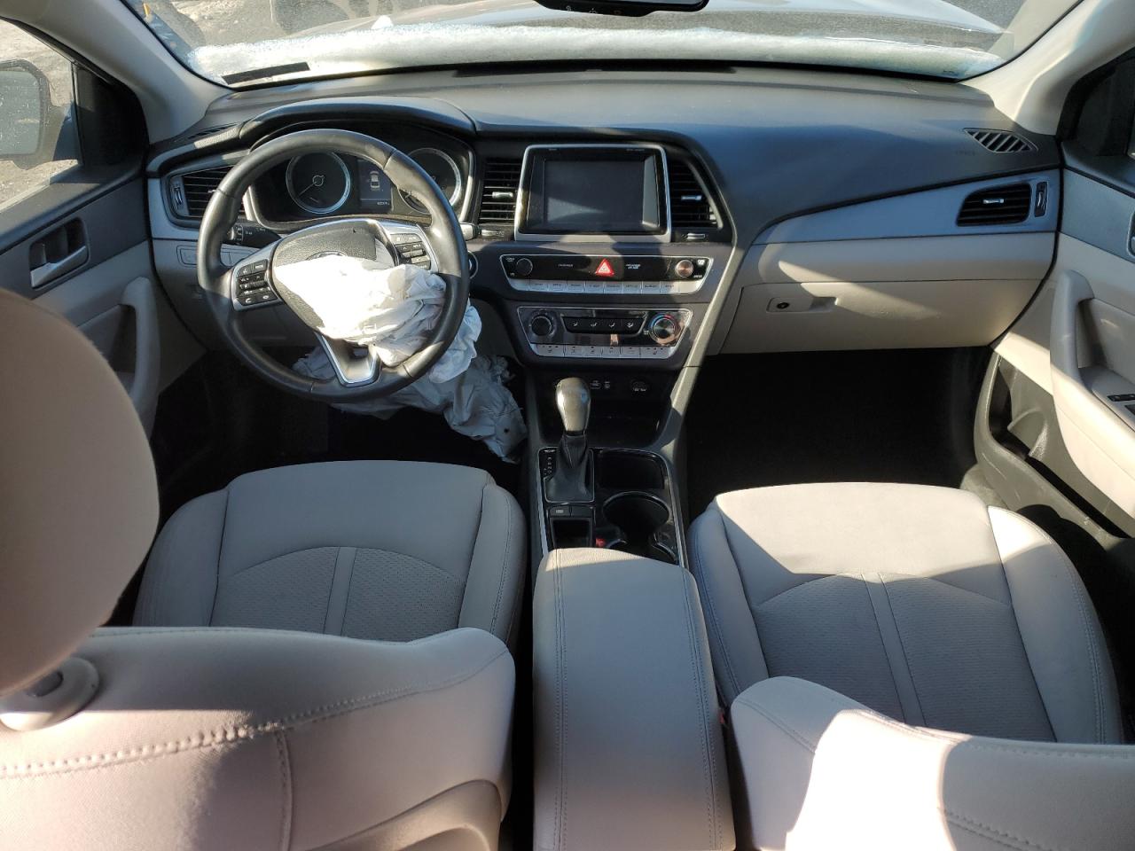 2018 Hyundai Sonata VIN 5NPE34AF2JH605584 Copart auction photo, front end damage thumbnail 8