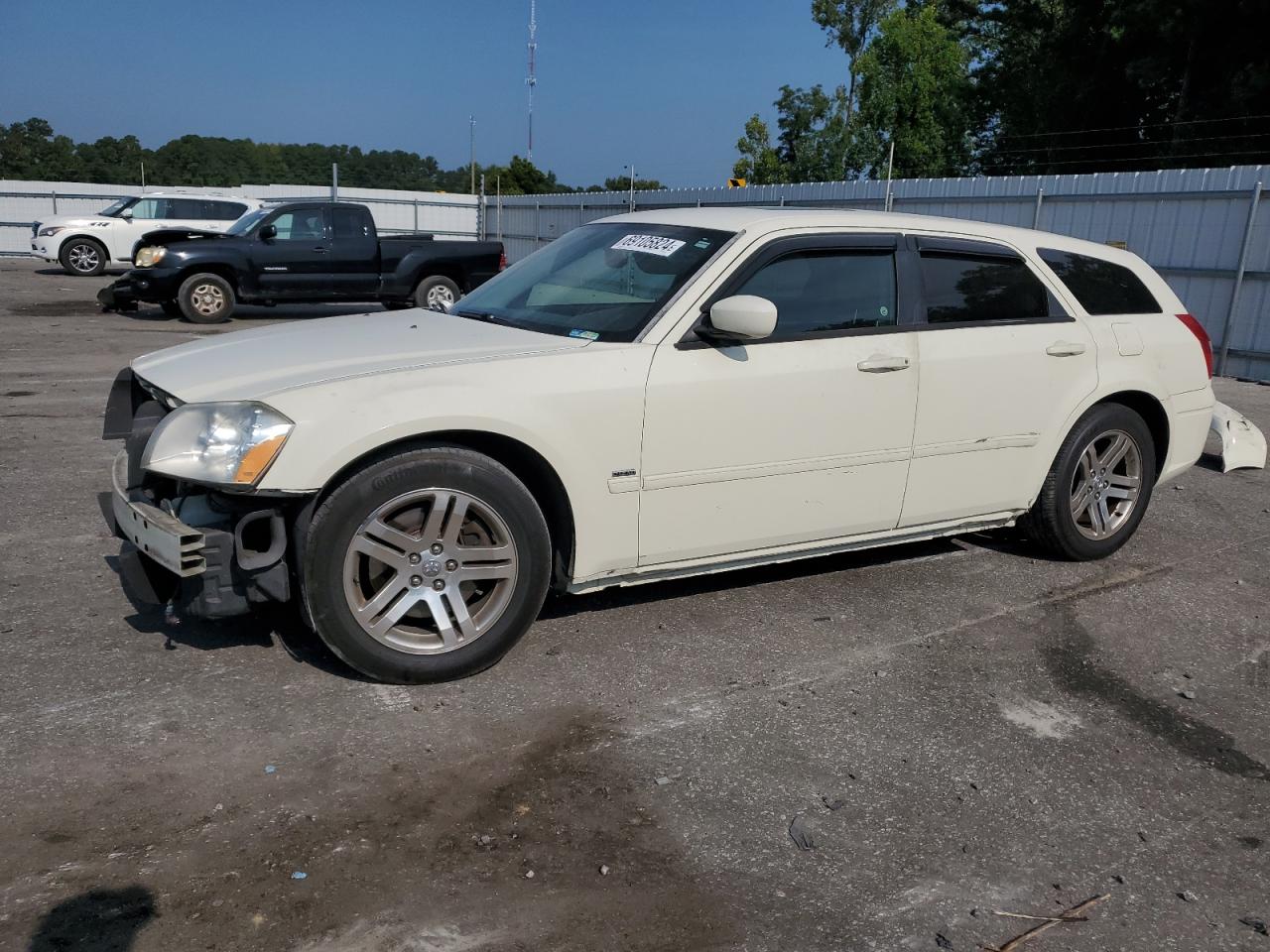 2005 Dodge Magnum VIN 2D8GV58205H587081