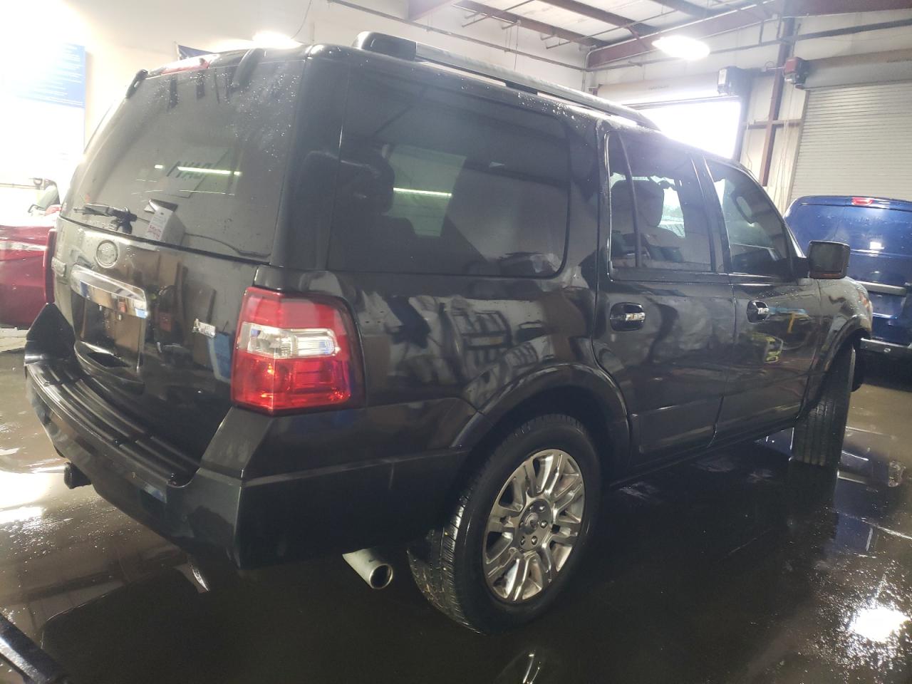 2011 Ford Expedition VIN 1FMJU1K50BEF42059 Copart auction photo, front end / side damage thumbnail 3