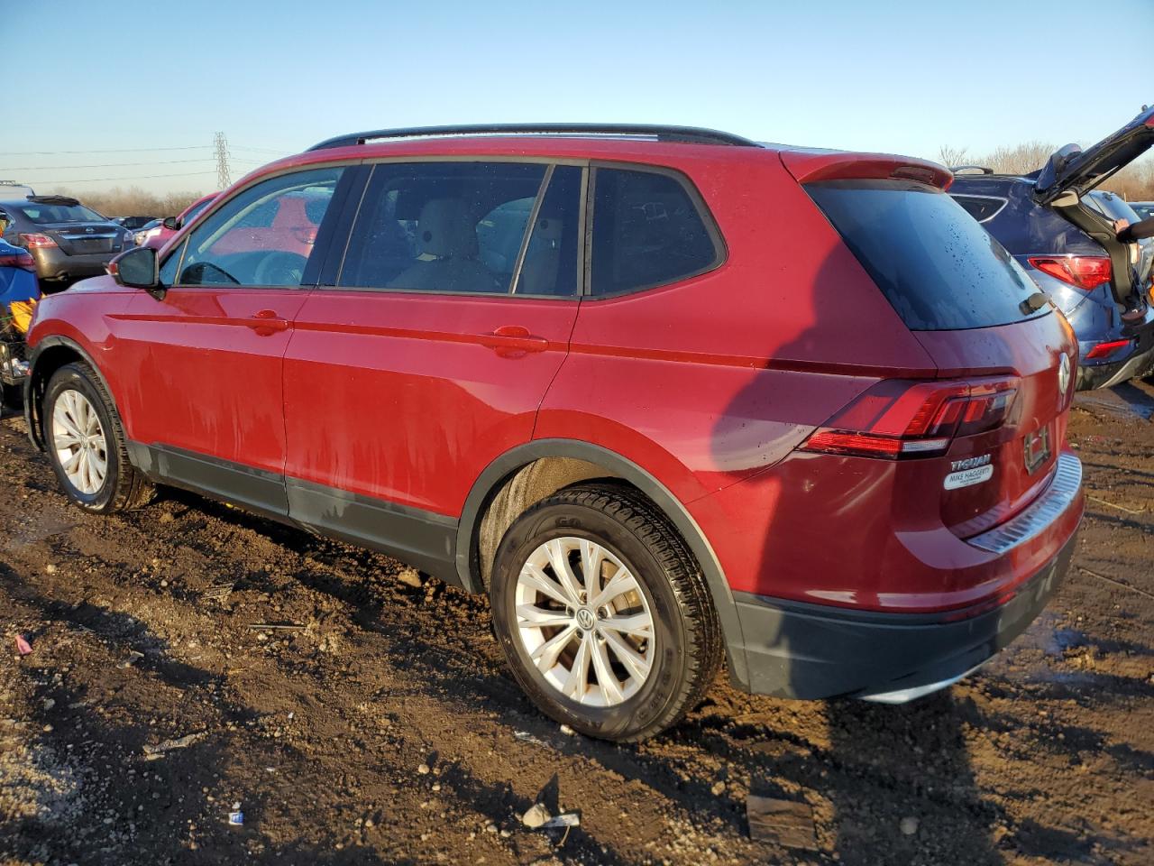 2019 Volkswagen Tiguan VIN 3VV0B7AX5KM141808 Copart auction photo, front end damage thumbnail 2