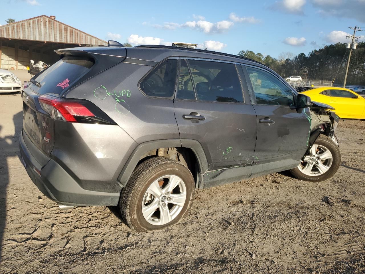 2020 Toyota RAV 4 VIN 2T3W1RFV5LW076621 Copart auction photo, front end damage thumbnail 3