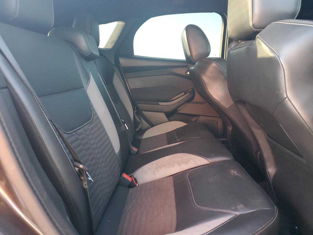 2016 Ford Focus VIN 1FADP3L93GL275837 Copart auction photo, all over damage thumbnail 10
