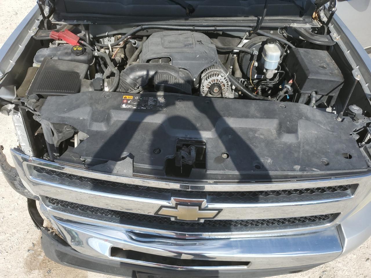 2011 Chevrolet Silverado VIN 3GCPCSE08BG261627 Copart auction photo, front end / minor dent/scratches damage thumbnail 11