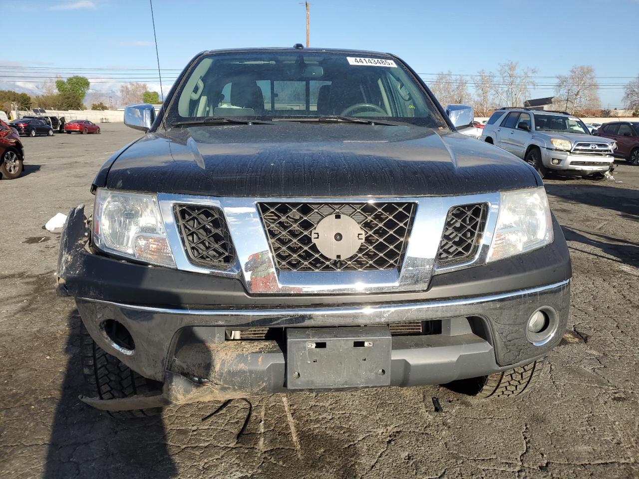 2014 Nissan Navara (Frontier) VIN 1N6AD0EV0EN737610 Copart auction photo, front end / side damage thumbnail 5