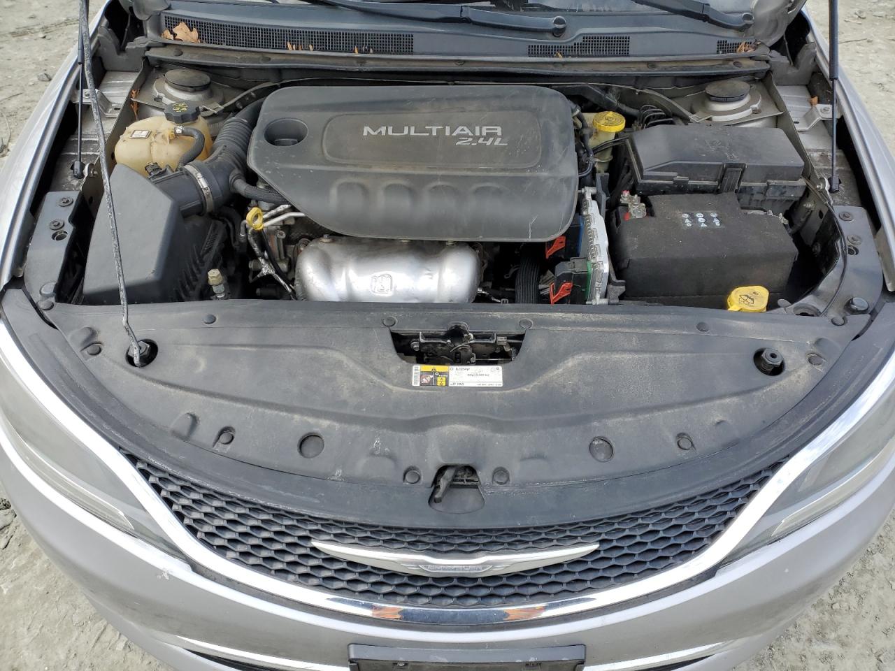 2015 Chrysler 200 VIN 1C3CCCABXFN722209 Copart auction photo, side / minor dent/scratches damage thumbnail 11