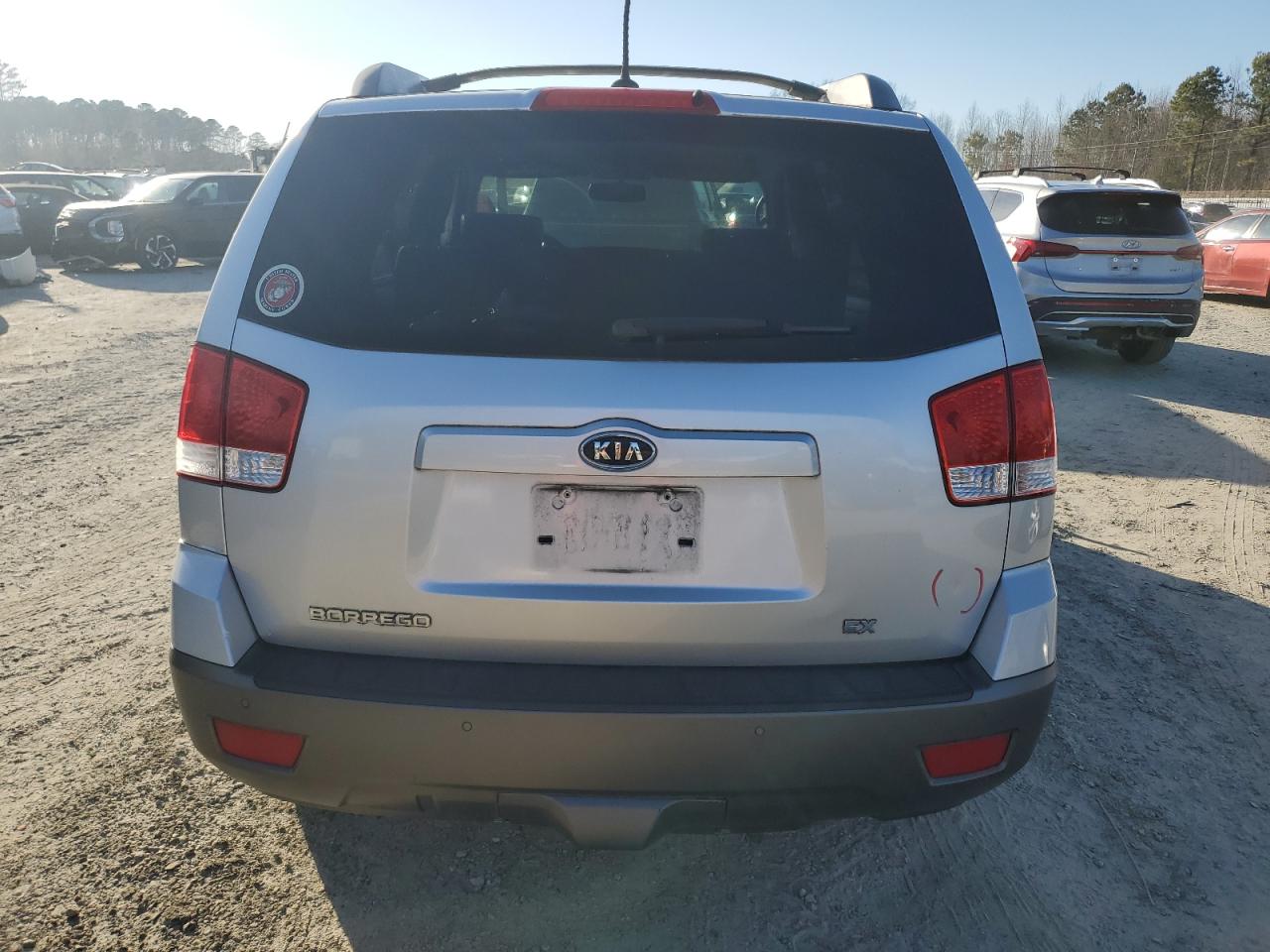 2009 KIA Mohave (borrego) VIN KNDJH741895036558 Copart auction photo, front end / minor dent/scratches damage thumbnail 6