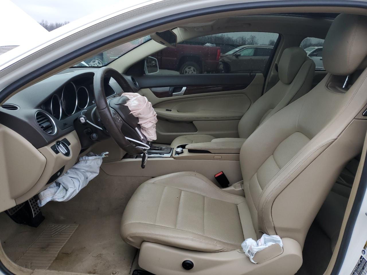 2015 Mercedes-Benz C-klasse VIN WDDGJ8JB0FG348008 Copart auction photo, front end / side damage thumbnail 7