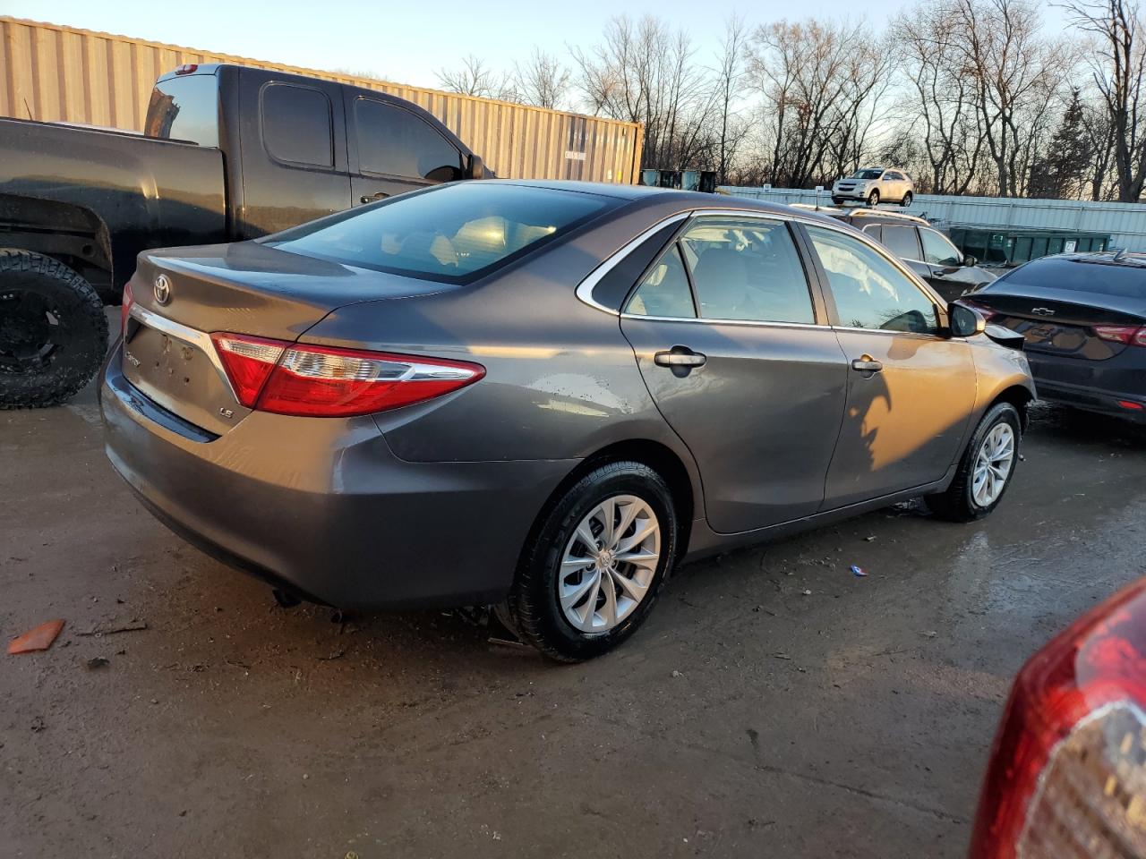 2016 Toyota Camry VIN 4T1BF1FK9GU540497 Copart auction photo, front end damage thumbnail 3