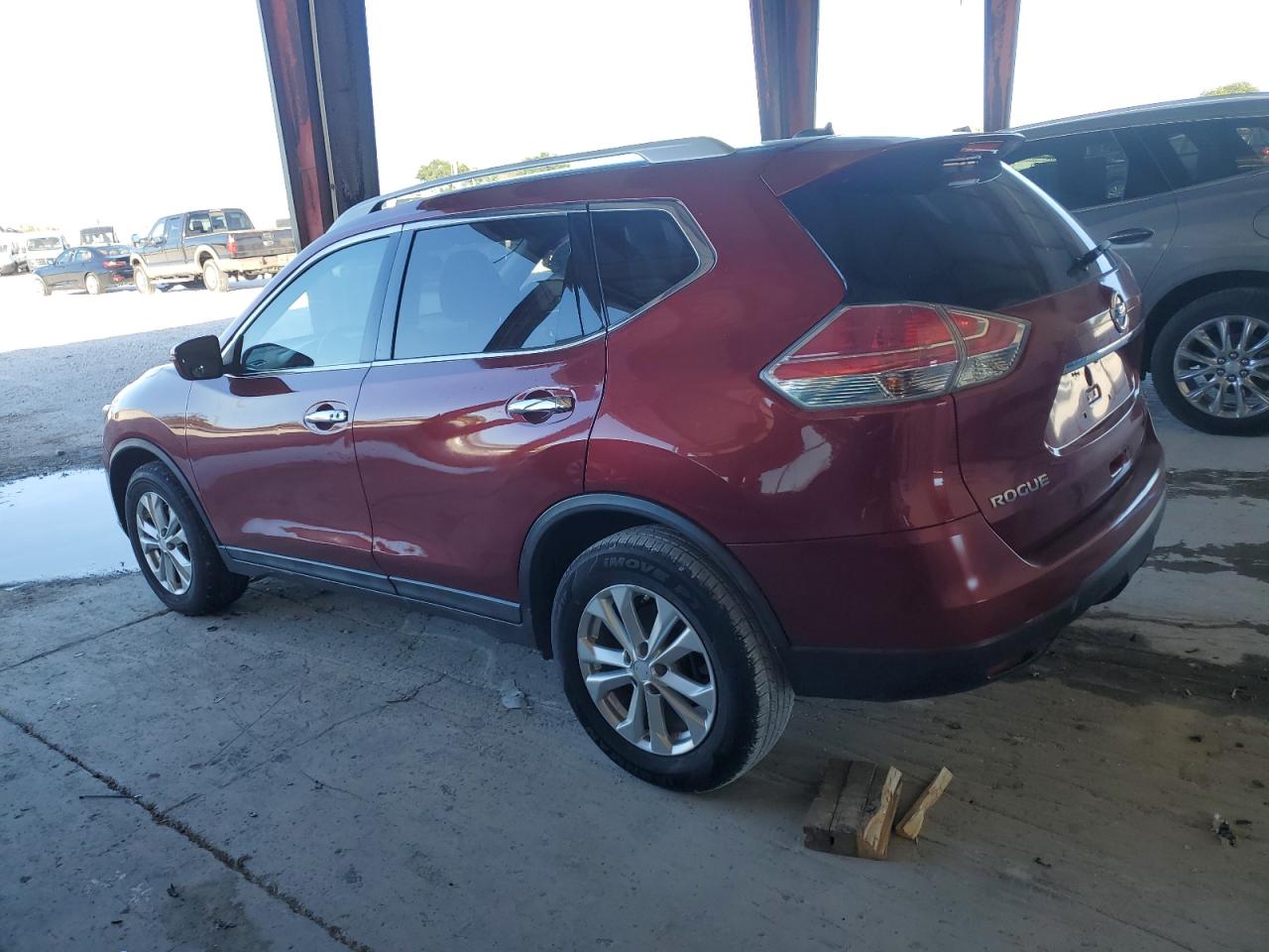 2016 Nissan Rogue VIN JN8AT2MTXGW018898 Copart auction photo, minor dent/scratches damage thumbnail 2