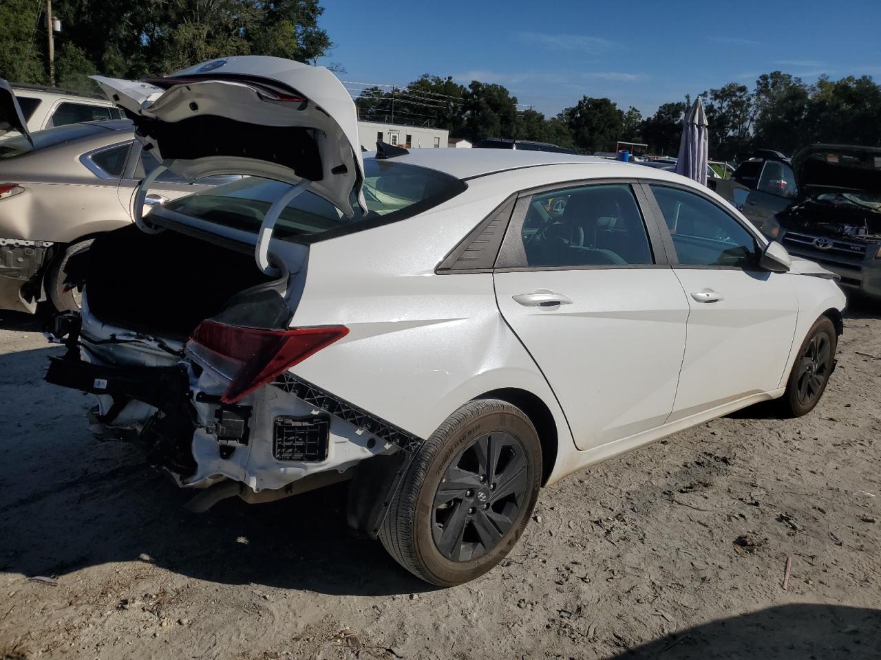 2022 Hyundai Elantra VIN 5NPLM4AG7NH072201 Copart auction photo, rear end / front end damage thumbnail 3