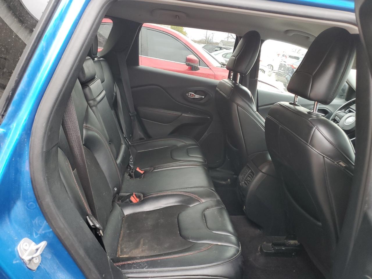 2019 Jeep Cherokee VIN 1C4PJMBX0KD117960 Copart auction photo, front end damage thumbnail 11
