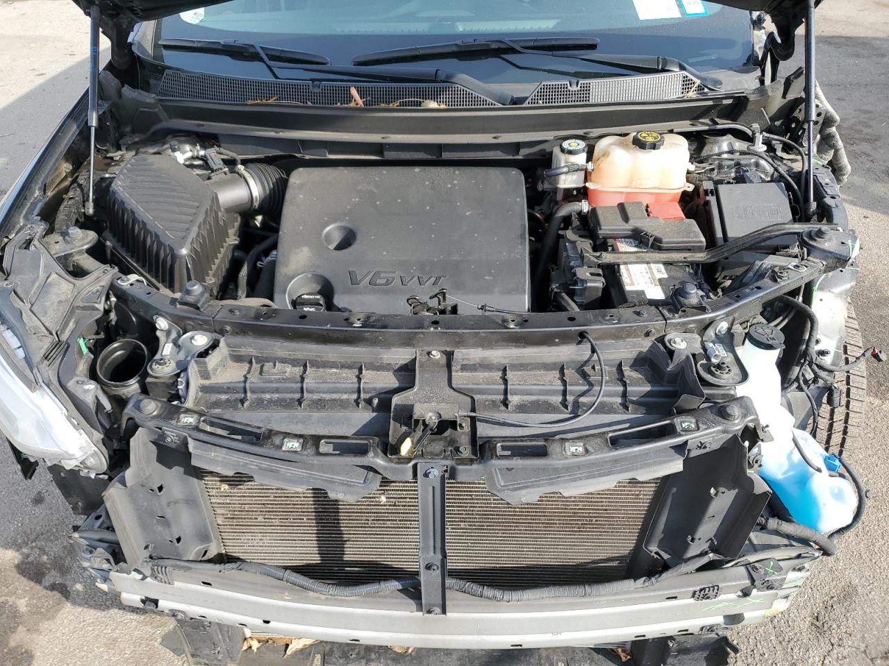 2020 Chevrolet Traverse VIN 1GNERFKW0LJ249775 Copart auction photo, front end / minor dent/scratches damage thumbnail 12