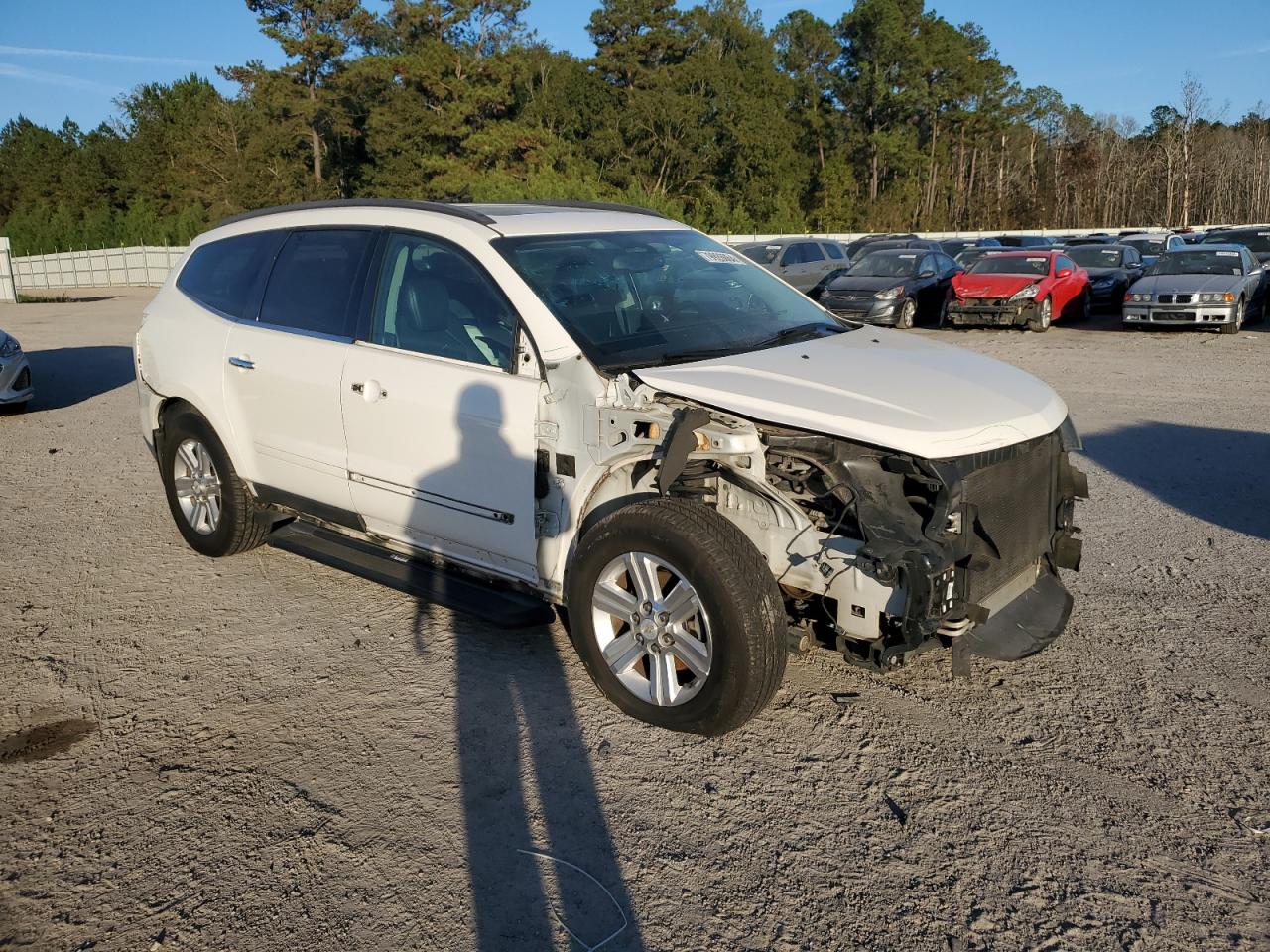 2013 Chevrolet Traverse VIN 1GNKVJKD8DJ217853 Copart auction photo, front end damage thumbnail 4
