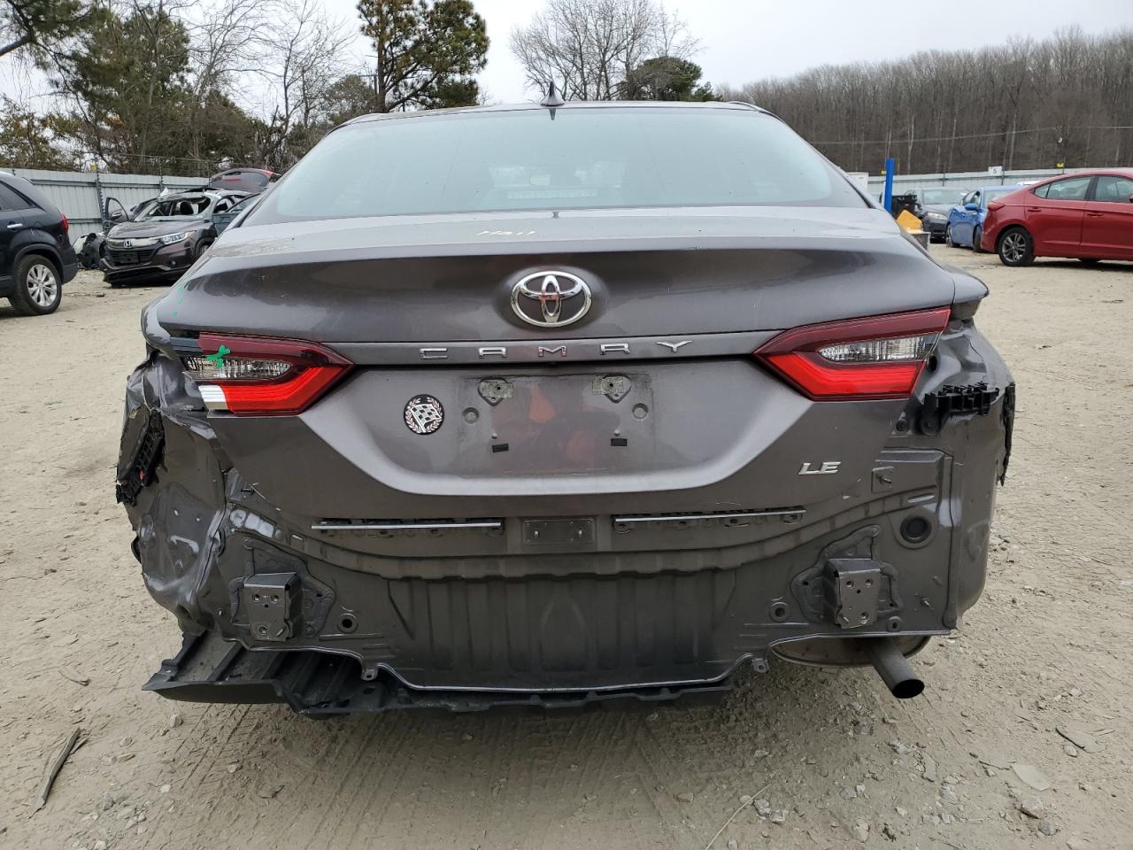 2022 Toyota Camry VIN 4T1C11AK1NU631609 Copart auction photo, rear end / minor dent/scratches damage thumbnail 6