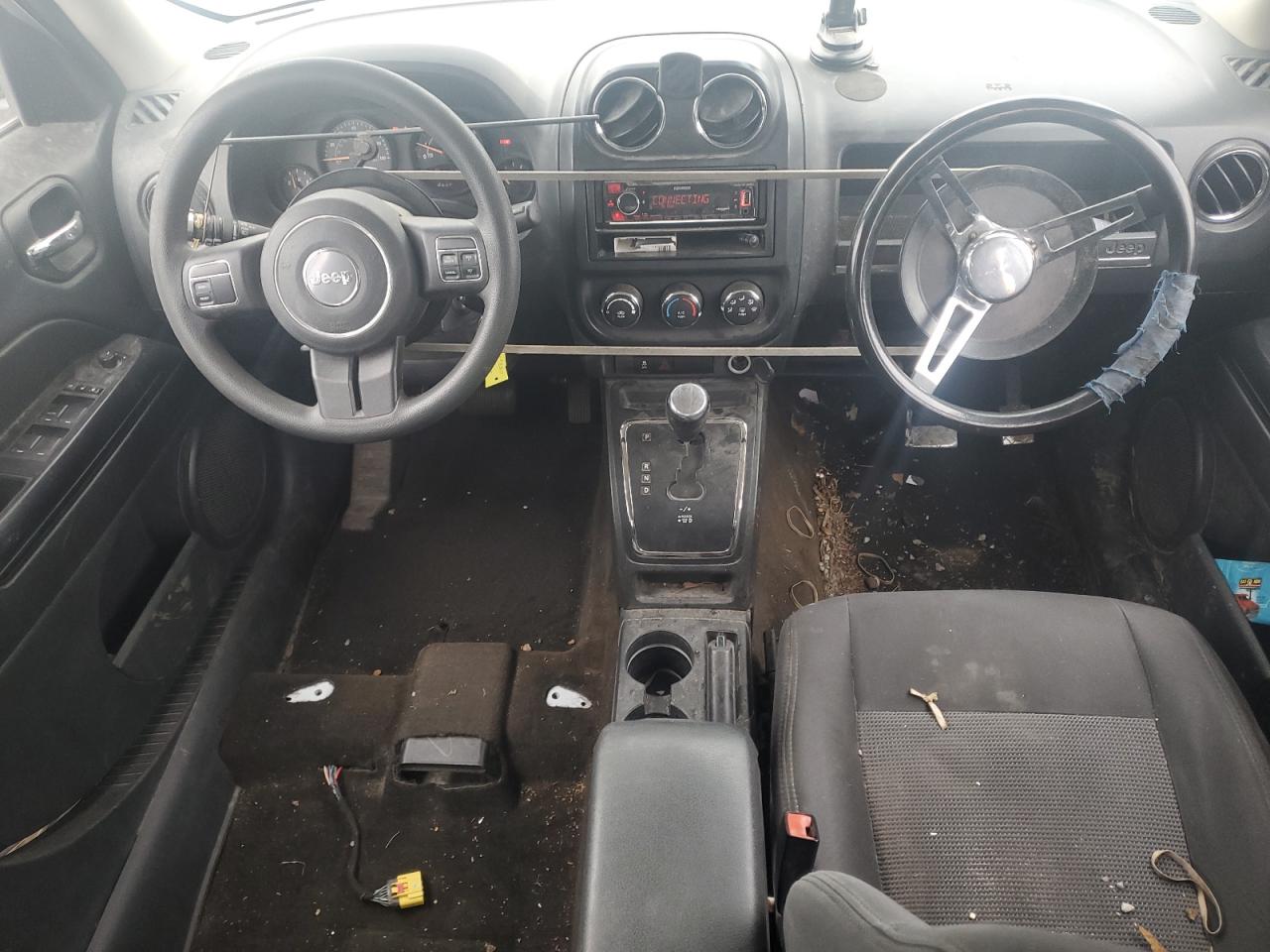 2015 Jeep Liberty (Patriot) VIN 1C4NJRBB4FD354692 Copart auction photo, side damage thumbnail 8