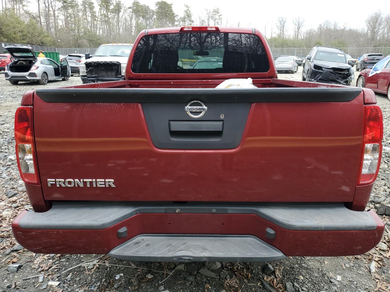 2017 Nissan Navara (Frontier) VIN 1N6BD0CT2HN768528 Copart auction photo, front end / minor dent/scratches damage thumbnail 6