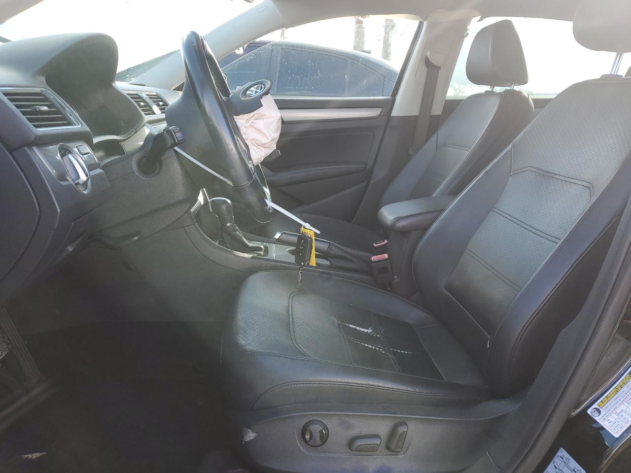2014 Volkswagen Passat VIN 1VWAT7A33EC073444 Copart auction photo, front end / side damage thumbnail 7