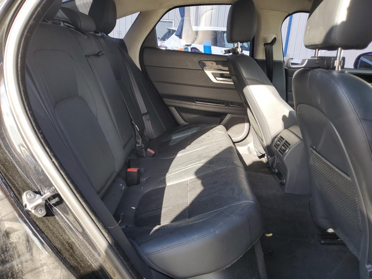 2019 Jaguar XF VIN SAJBE4FX6KCY81053 Copart auction photo, front end damage thumbnail 10