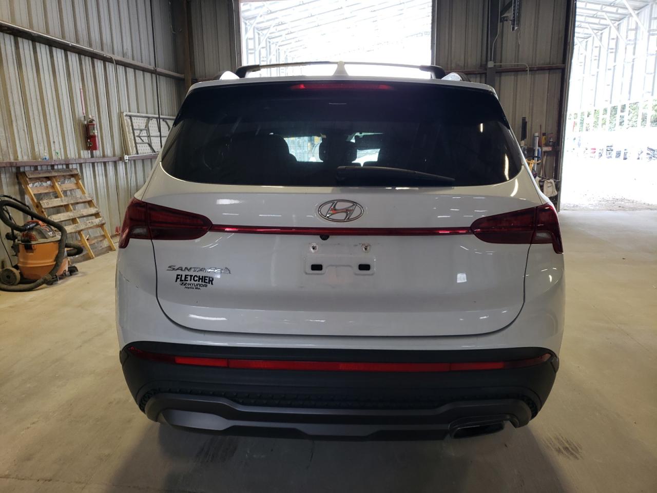 2022 Hyundai Santa Fe VIN 5NMS64AJ3NH388323 Copart auction photo, front end / minor dent/scratches damage thumbnail 6