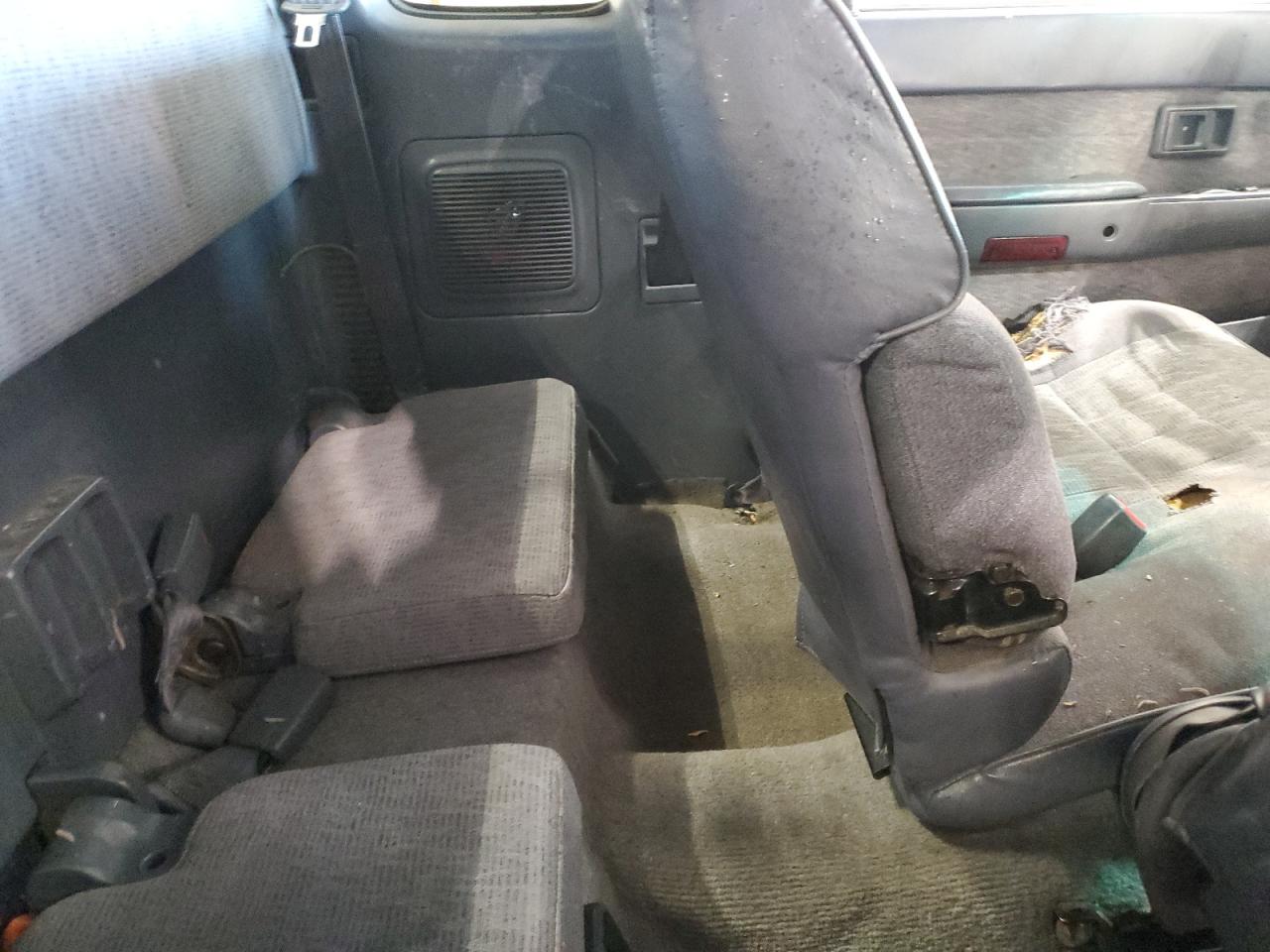 1999 Toyota Tacoma VIN 4TAWN72N0XZ515871 Copart auction photo, all over damage thumbnail 10