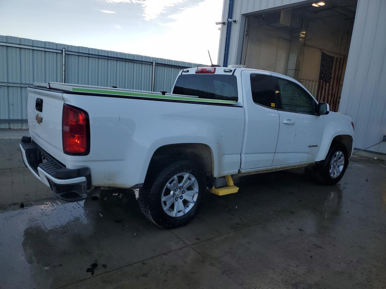 2020 Chevrolet Colorado VIN 1GCHSCEA1L1152934 Copart auction photo, front end / rear end damage thumbnail 3