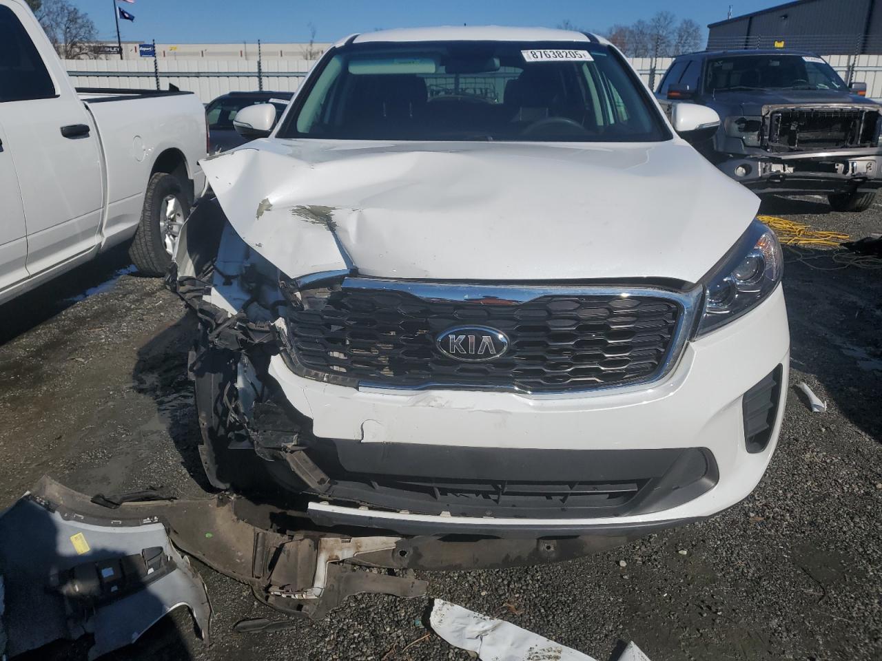 2019 KIA Sorento VIN 5XYPG4A30KG570698 Copart auction photo, front end damage thumbnail 5