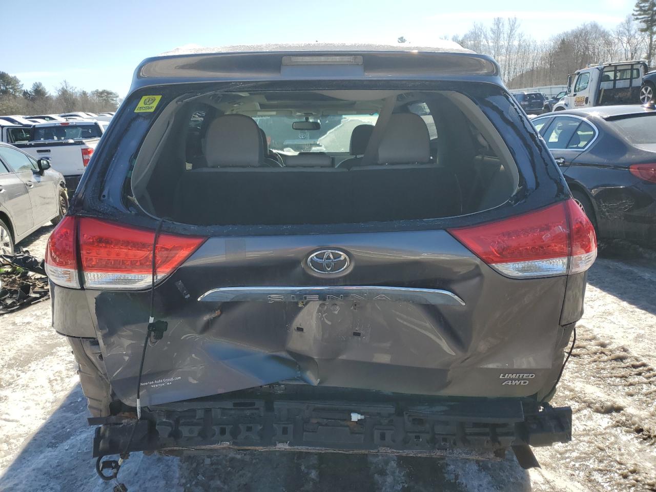 2011 Toyota Sienna VIN 5TDDK3DC7BS002989 Copart auction photo, rear end damage thumbnail 6