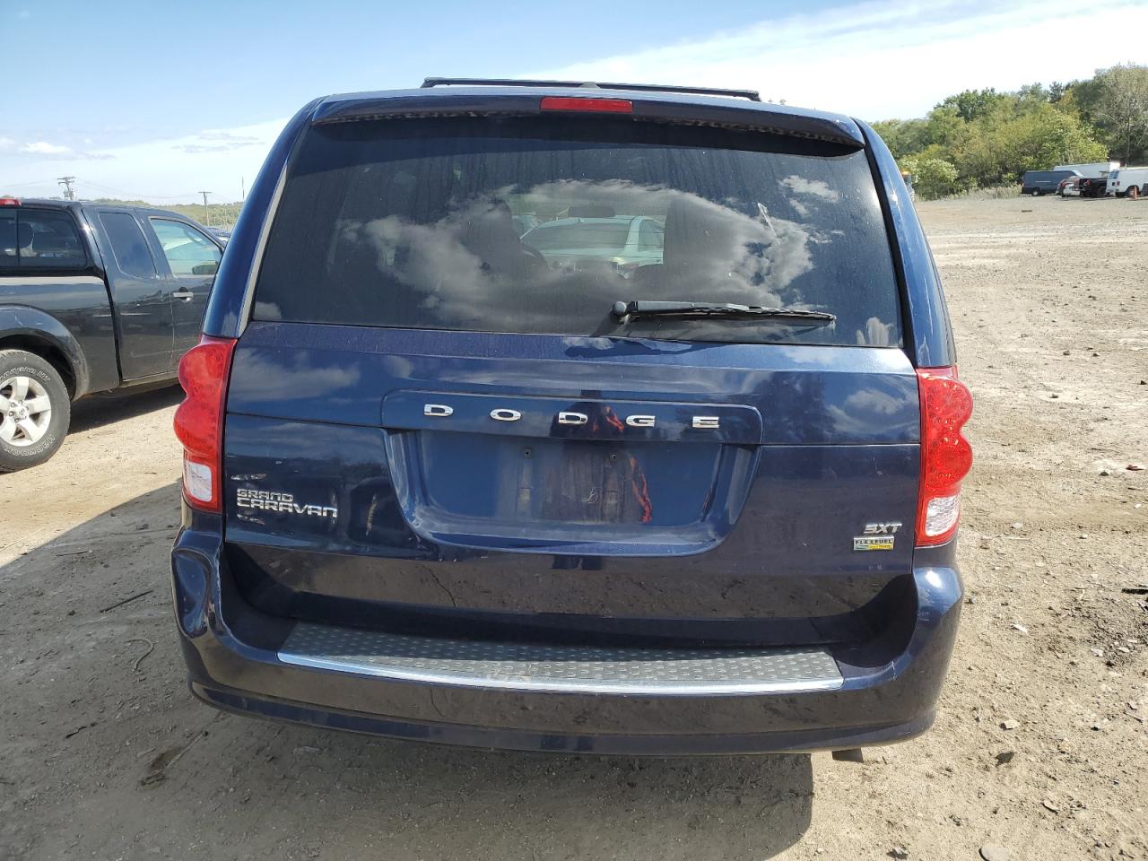 2016 Dodge Caravan VIN 2C4RDGCG5GR169198 Copart auction photo, all over damage thumbnail 6