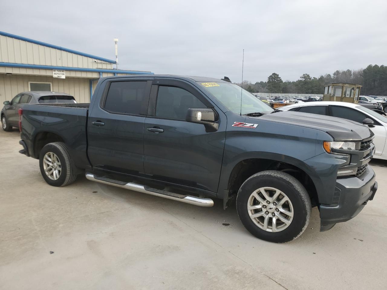 2019 Chevrolet Silverado VIN 3GCUYEED5KG205542 Copart auction photo, minor dent/scratches / normal wear damage thumbnail 4