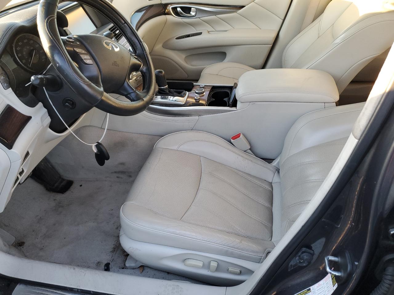 2015 Infiniti Q70 VIN JN1BY1PR2FM830124 Copart auction photo, vandalism damage thumbnail 7