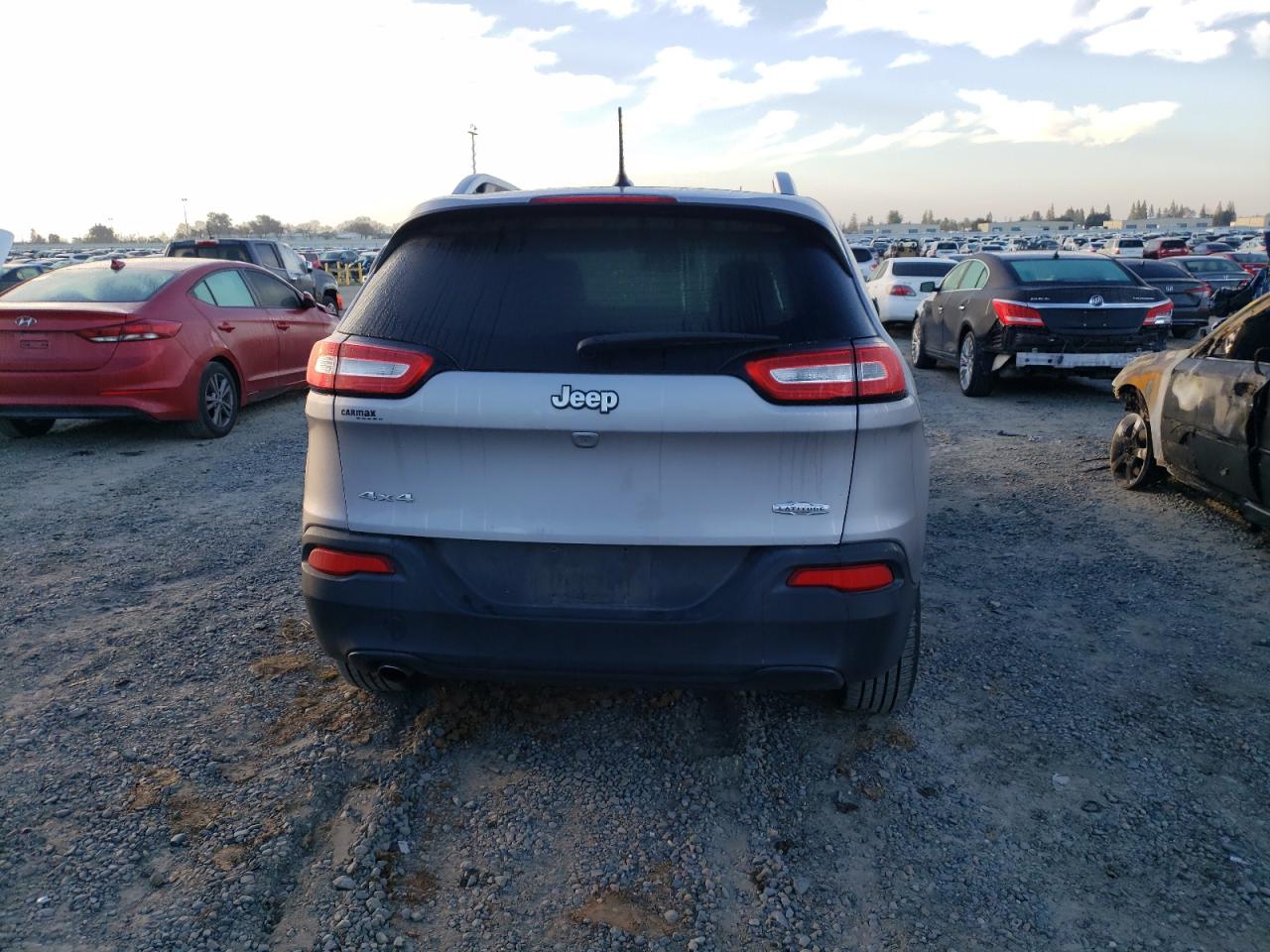 2018 Jeep Grand Cherokee VIN 1C4PJMCB1JD548616 Copart auction photo, side damage thumbnail 6