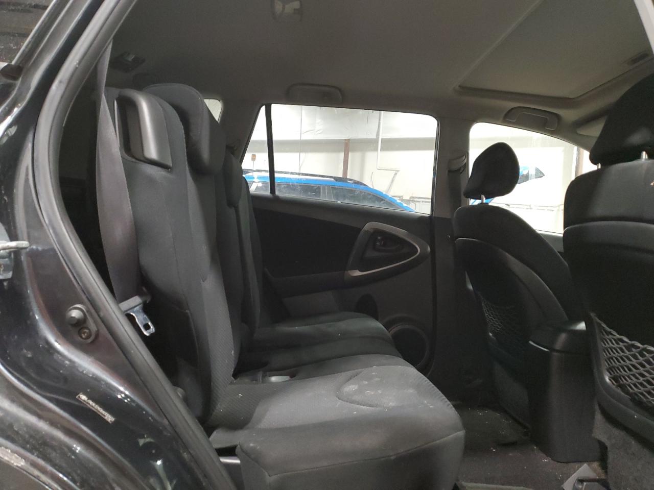 2006 Toyota RAV 4 VIN JTMZK32V066000503 Copart auction photo, minor dent/scratches damage thumbnail 11