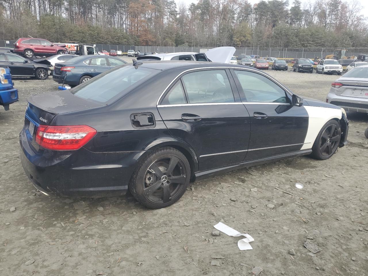 2011 Mercedes-Benz E-klasse VIN WDDHF8HB6BA511639 Copart auction photo, front end damage thumbnail 3