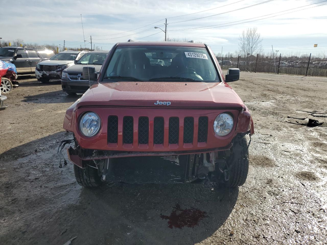 2014 Jeep Liberty (Patriot) VIN 1C4NJPFB1ED535519 Copart auction photo, front end / minor dent/scratches damage thumbnail 5