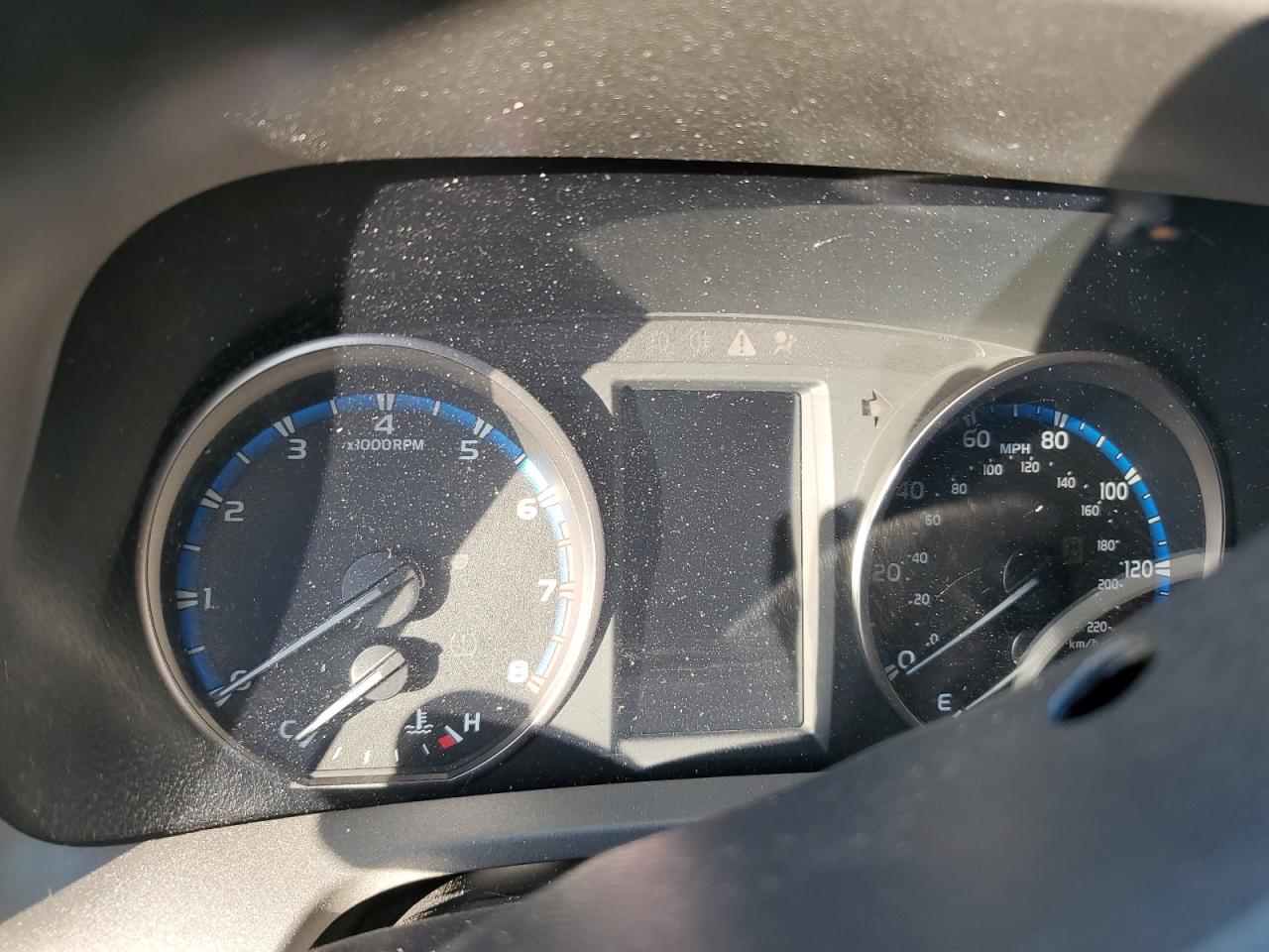 2018 Toyota RAV 4 VIN 2T3ZFREV8JW522743 Copart auction photo, front end / minor dent/scratches damage thumbnail 9