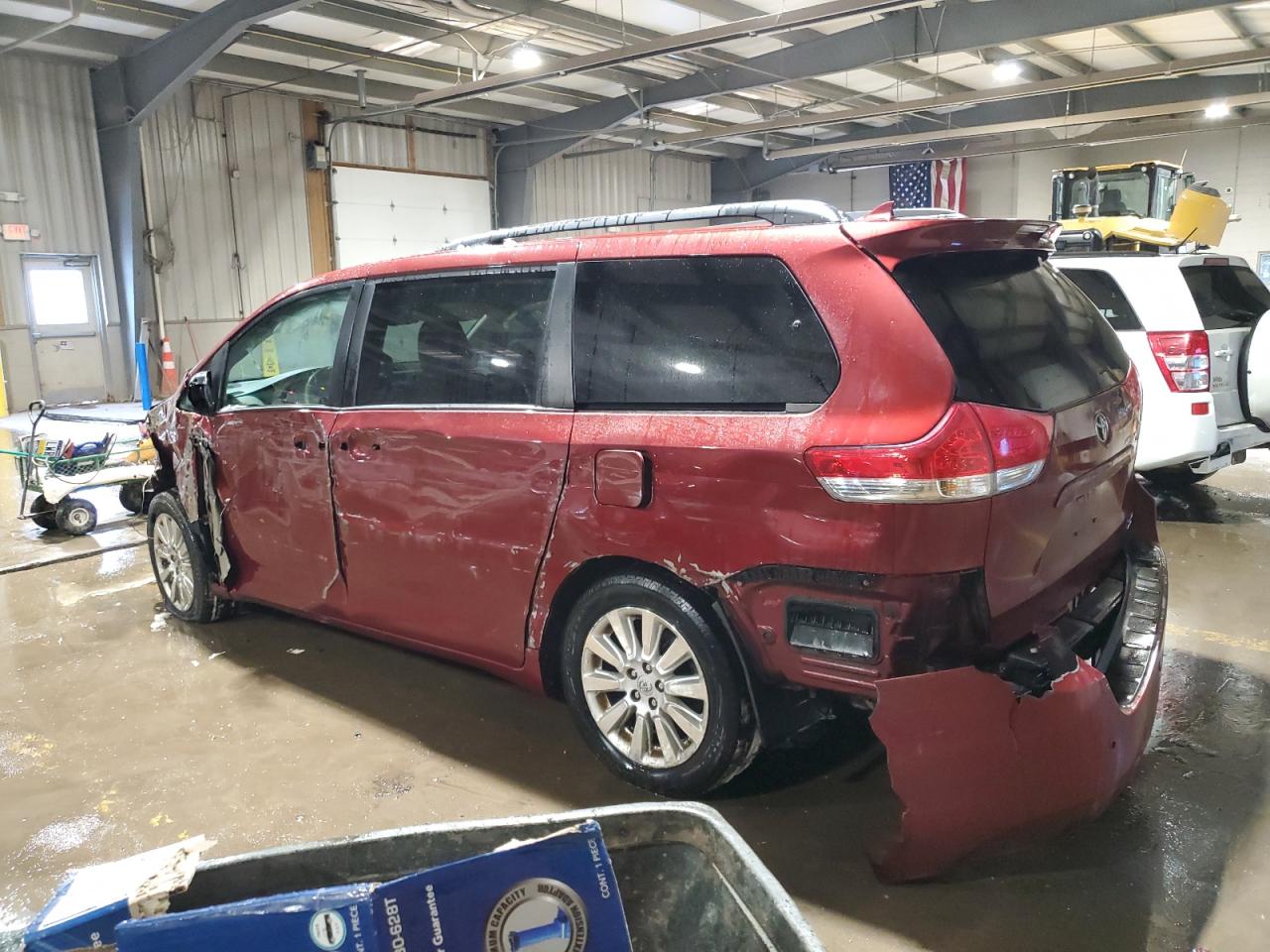 2011 Toyota Sienna VIN 5TDDK3DC1BS024504 Copart auction photo, all over damage thumbnail 2
