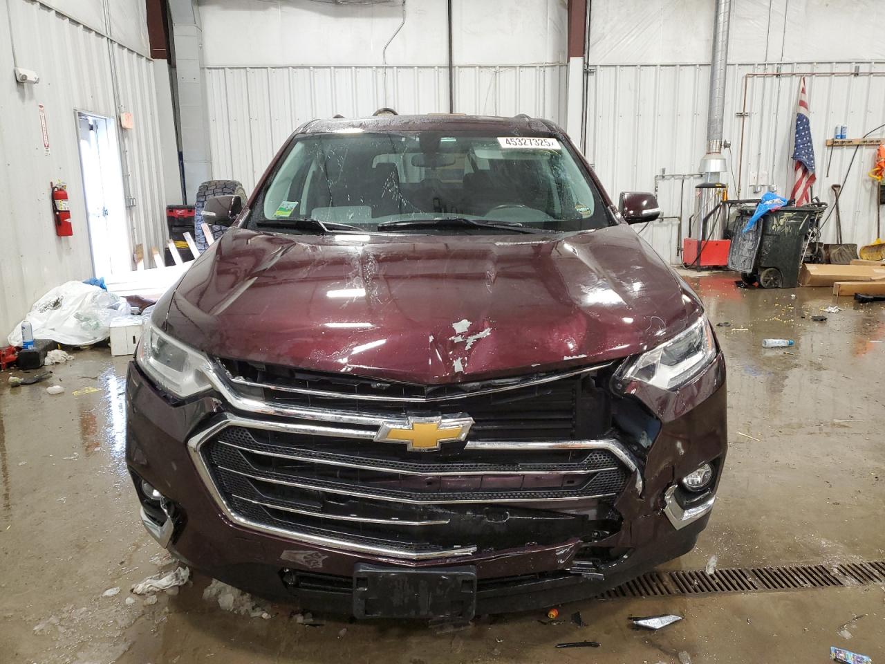 2018 Chevrolet Traverse VIN 1GNEVGKW9JJ254228 Copart auction photo, side / front end damage thumbnail 5