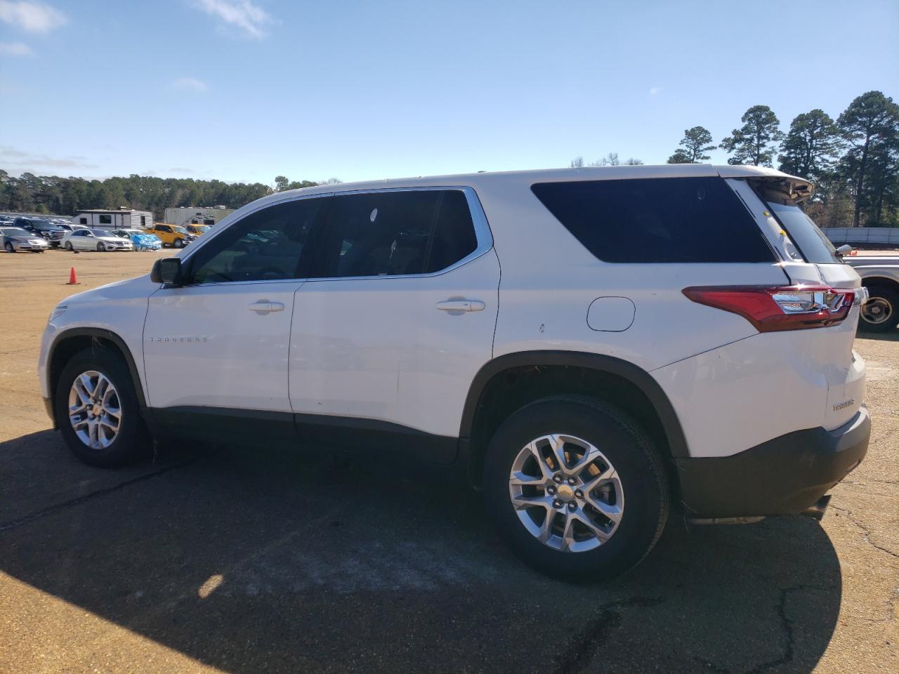 2021 Chevrolet Traverse VIN 1GNERFKWXMJ117107 Copart auction photo, undercarriage / rear end damage thumbnail 2