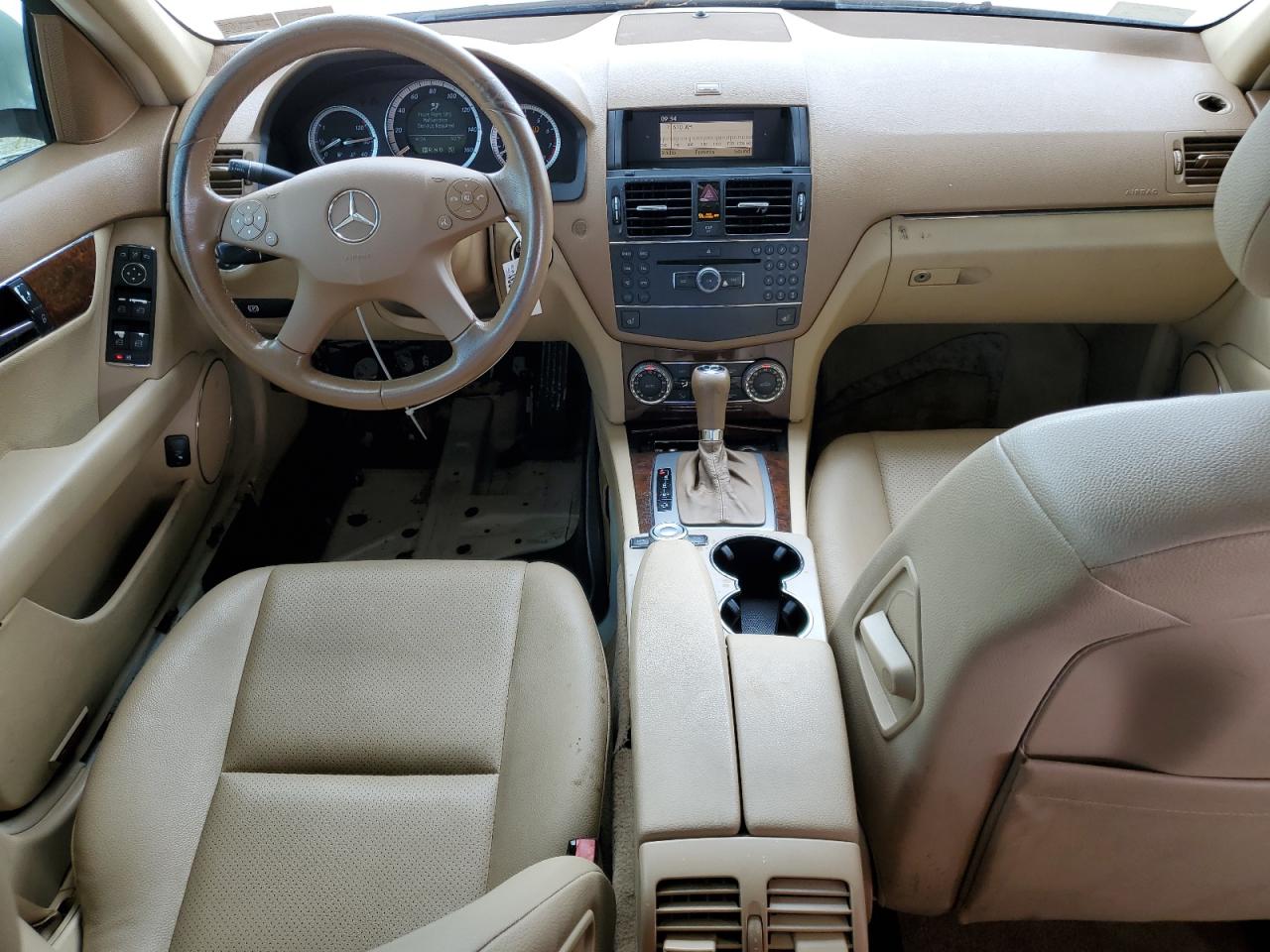 2008 Mercedes-Benz C-klasse VIN WDDGF81X08F128132 Copart auction photo, water/flood / minor dent/scratches damage thumbnail 8