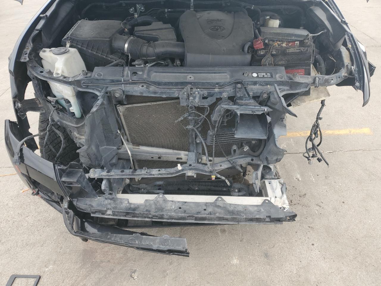 2017 Toyota Tacoma VIN 5TFGZ5AN1HX051425 Copart auction photo, front end / hail damage thumbnail 11
