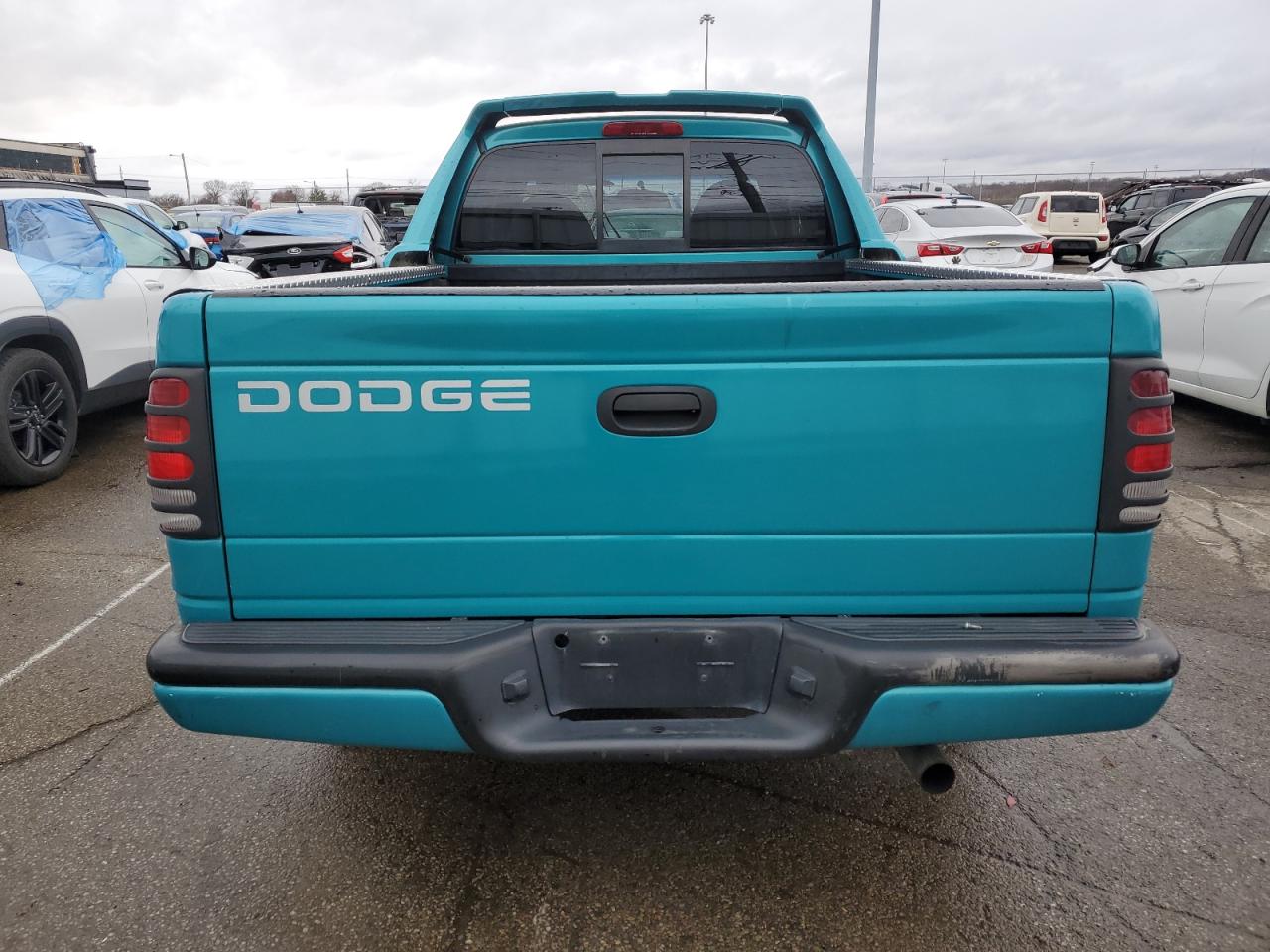 1997 Dodge Dakota VIN 1B7GL23X6VS173527 Copart auction photo, front end / side damage thumbnail 6