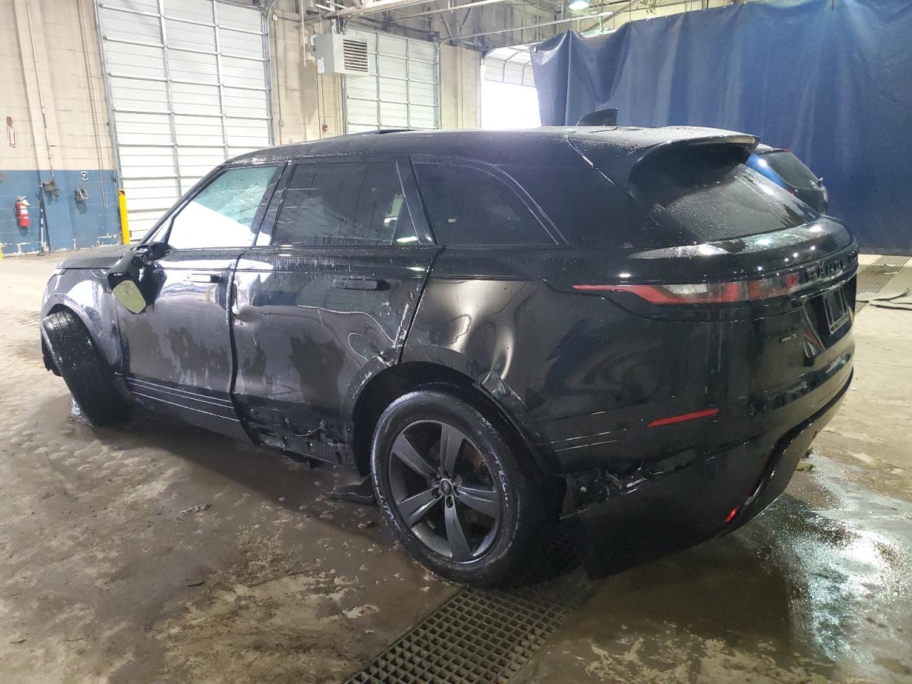 2020 Land Rover Range Rover VIN SALYK2EX4LA242537 Copart auction photo, rollover damage thumbnail 2